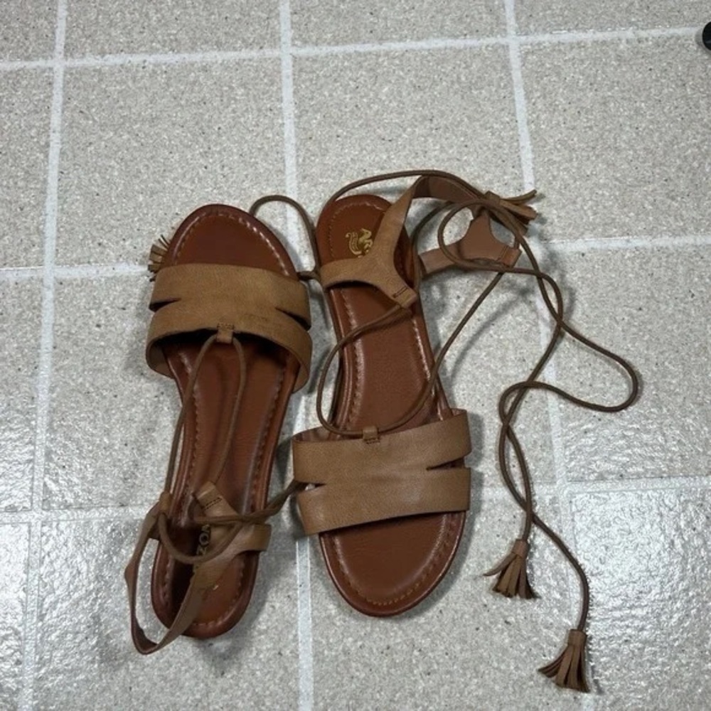 Arizona Love Brown Lace-Up Sandals - Picture 3 of 3